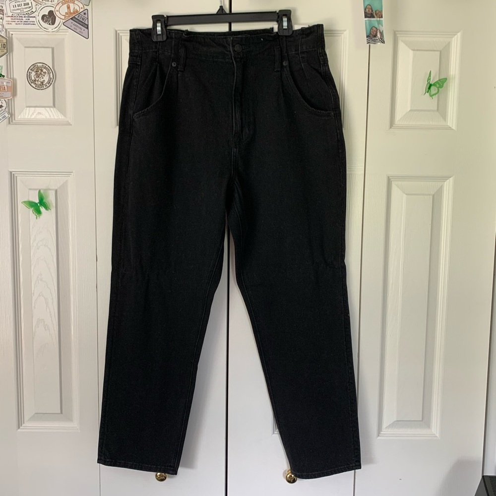 American eagle Black high waisted mom jeans NEW